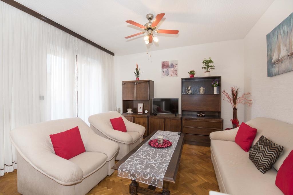 Apartment Kurbasa Kaštela Zewnętrze zdjęcie